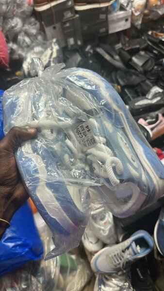 Sneakers hommes bleu modernes