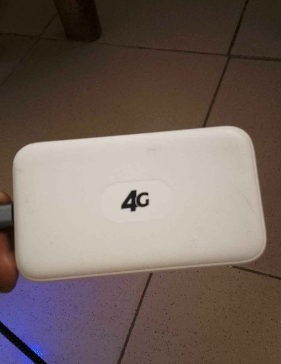 Routeur mobile 4G compact
