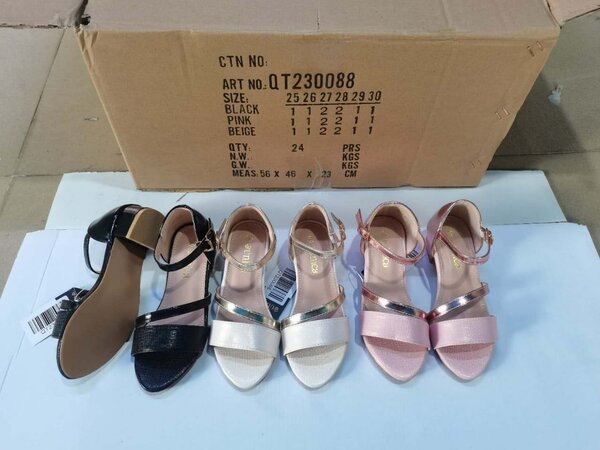 En gros chaussures pour enfants