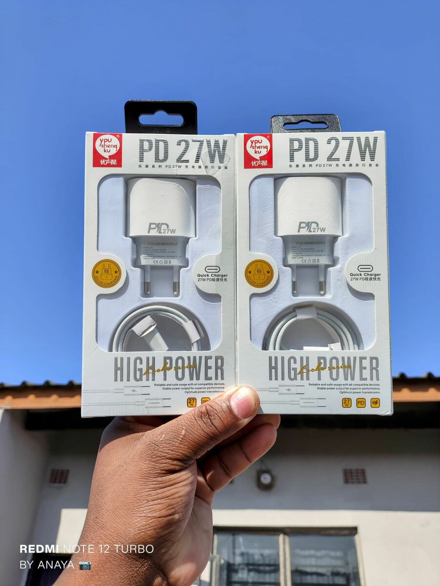 PD-27w C-C  & C-IPHONE Fast Charger For Iphone & Android