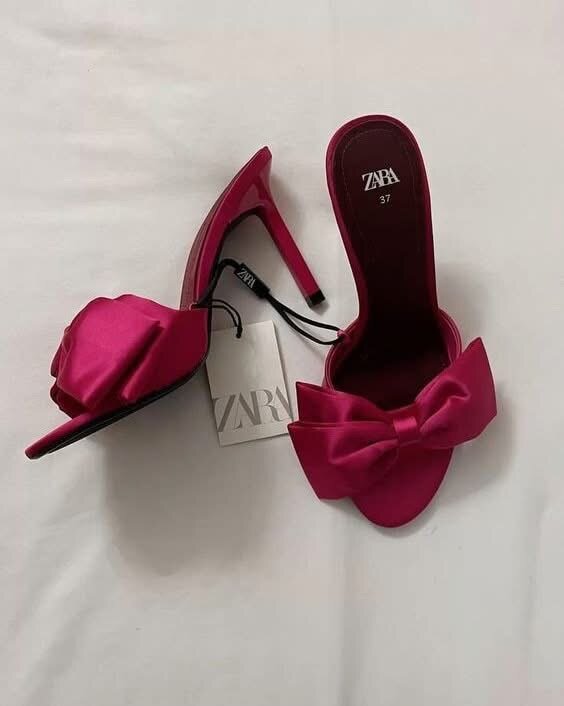 Mules ouvertes à talons noeud