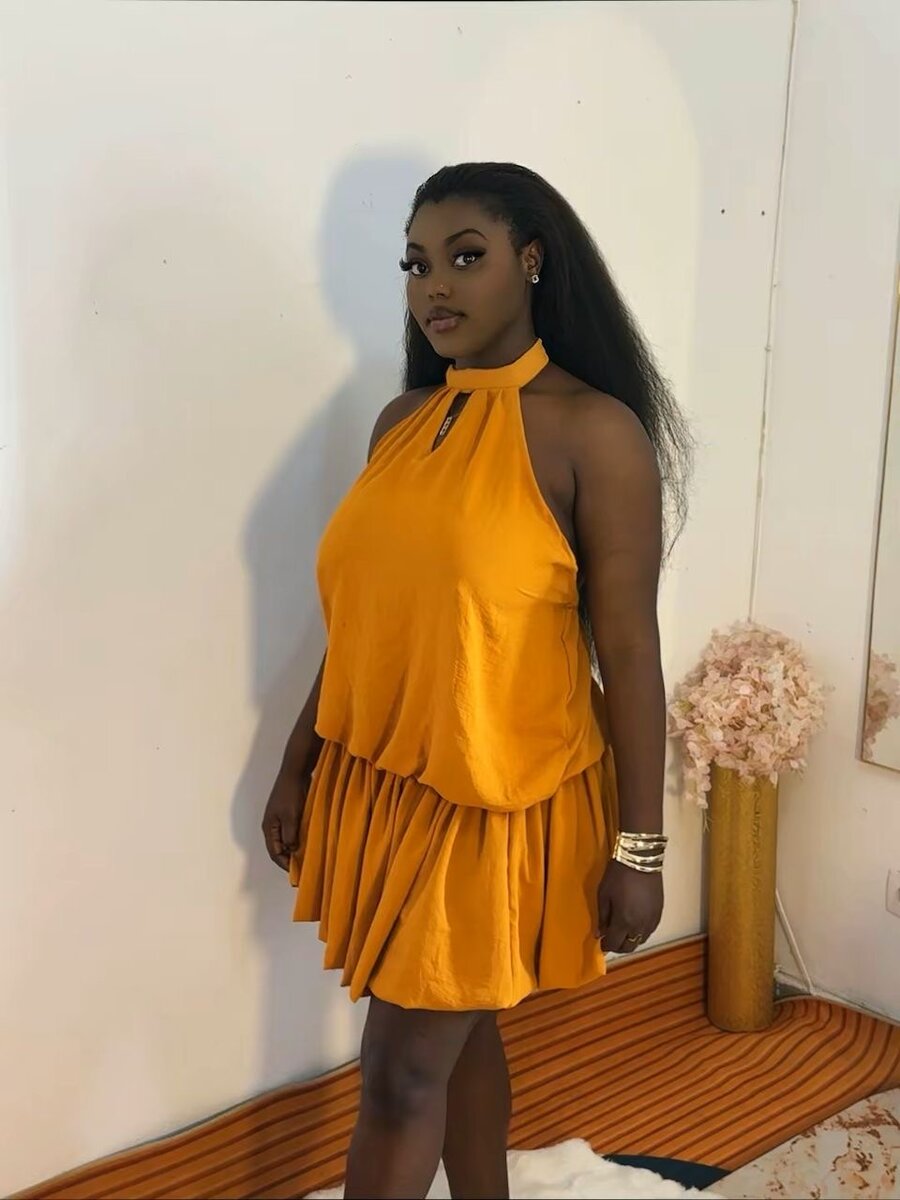 Robe jaune moutarde élégante