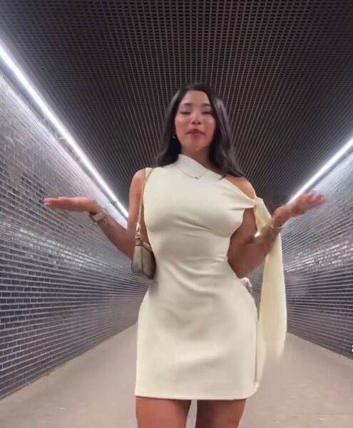 Robe asymétrique élégante