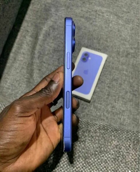 iPhone Bleu Neuf 128 Go