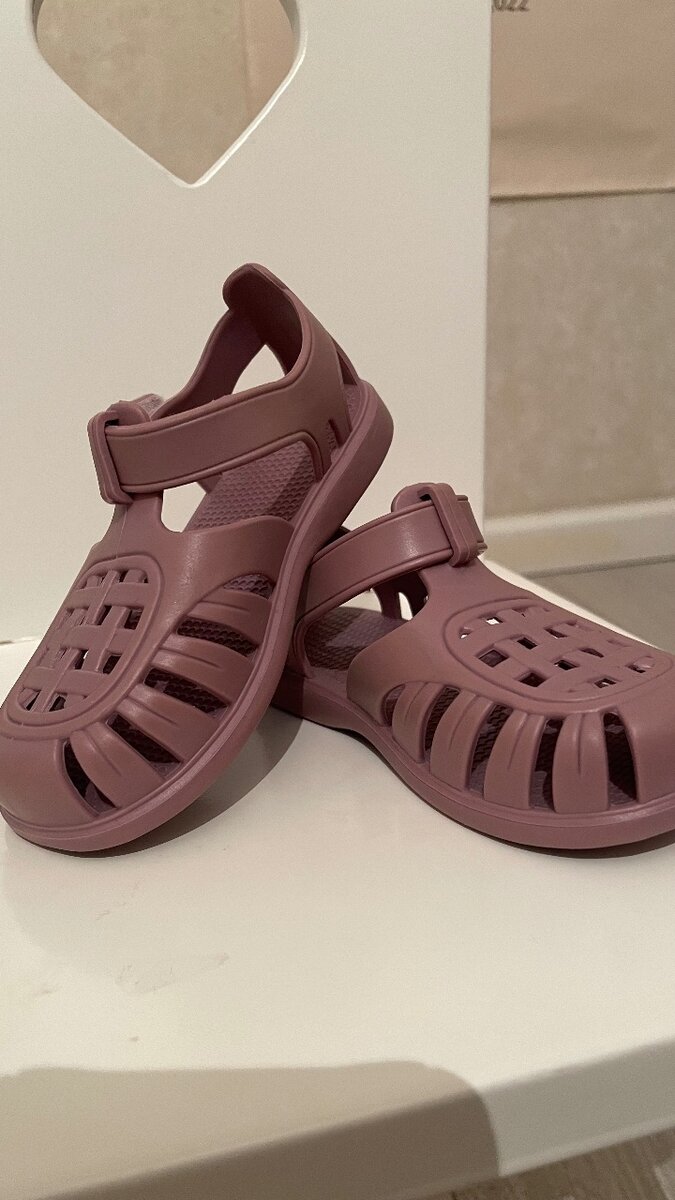 Лиловый Пляжные сандалии