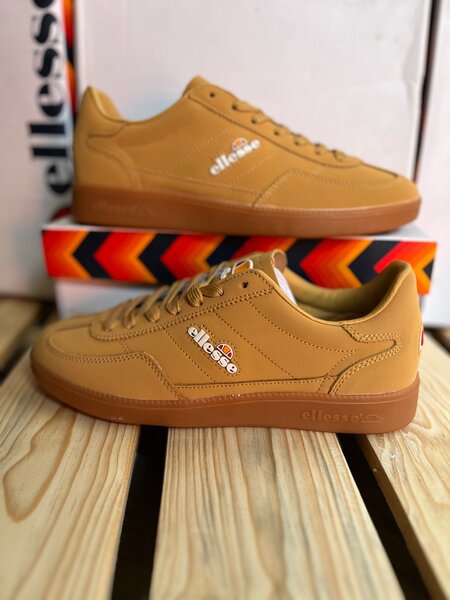 Ellesse