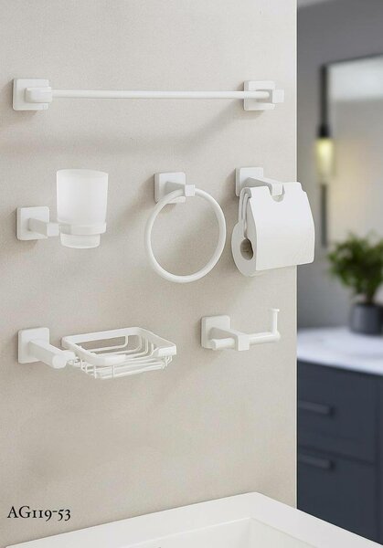 Ensemble d'accessoires de salle de bain moderne