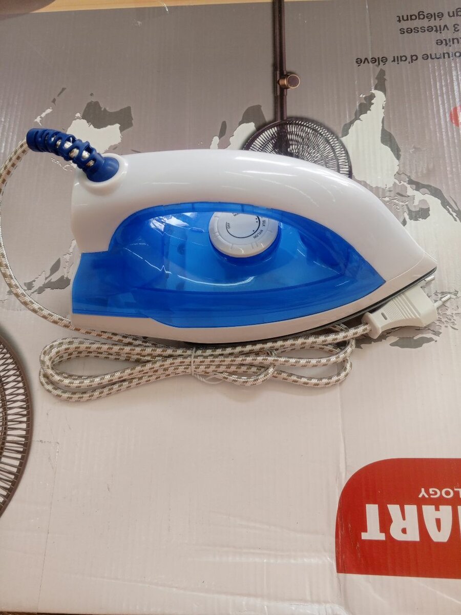 Fer à repasser 1200W Smart
