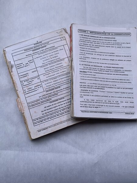 Manuels scolaires Philosophie et Histoire
