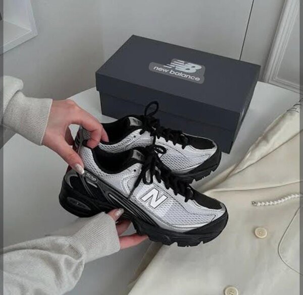 Baskets New Balance 740