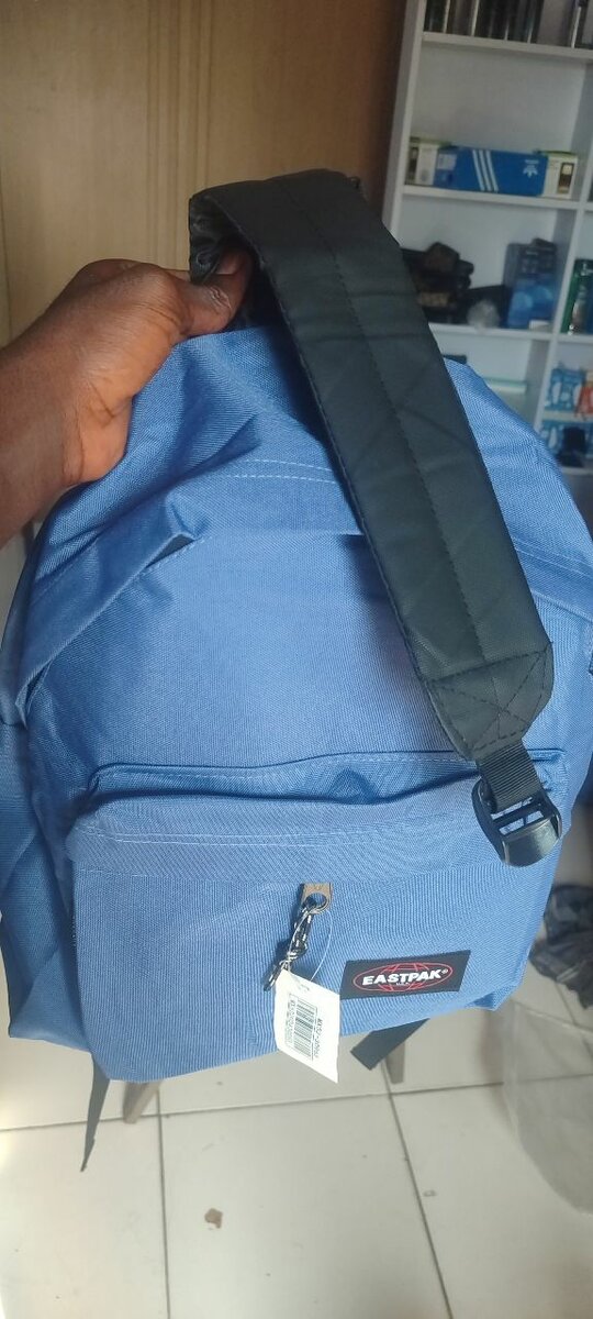 Sac à dos bleu résistant