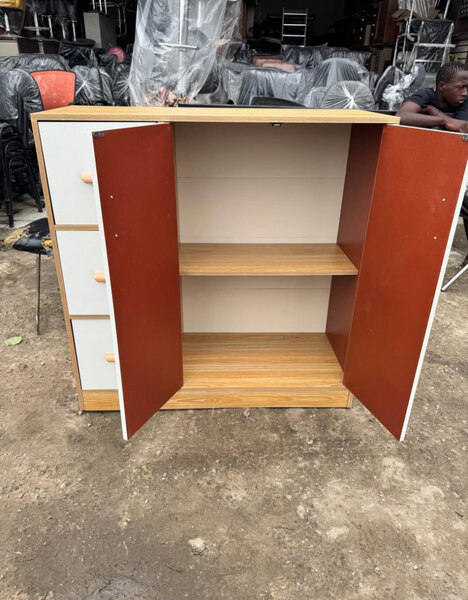 Armoire de rangement moderne