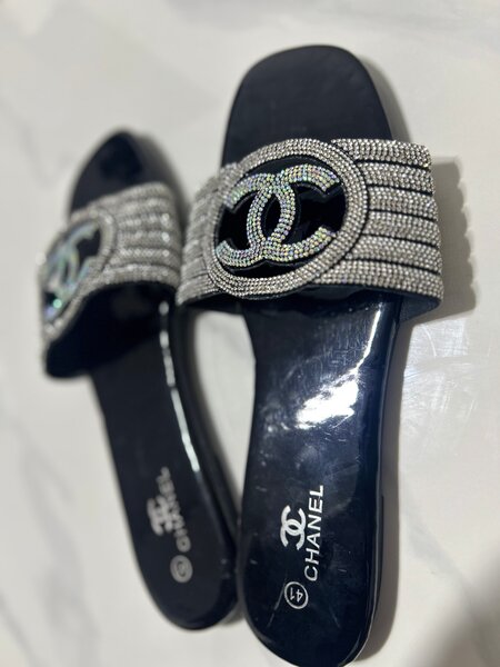 Sandales de luxe brillantes