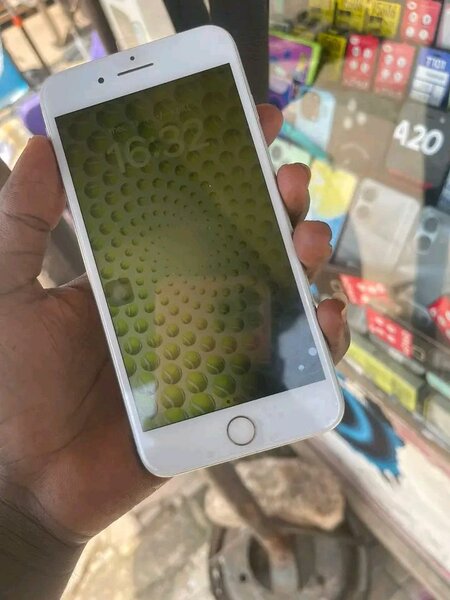 iPhone 8 Plus 64Go Argent