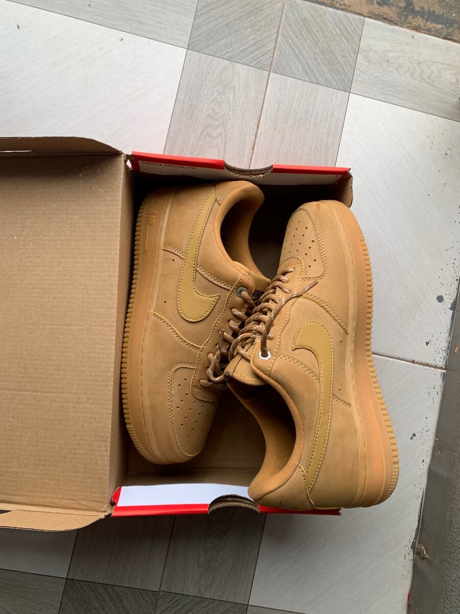 Air Force 1 high/Airforce 1 low brown and Airforce 1