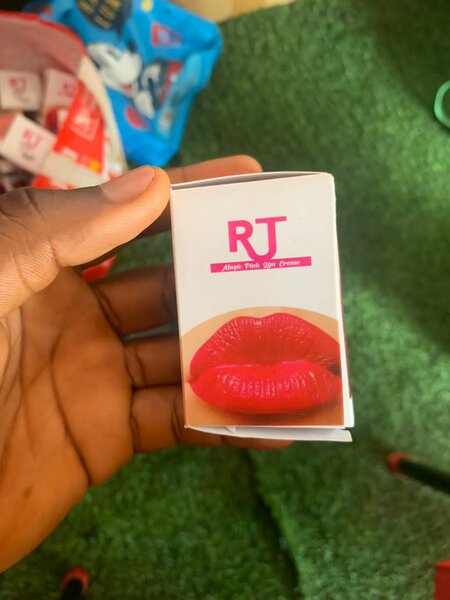 Pink lip cream for dark lips