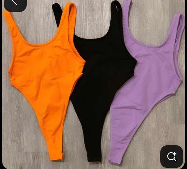 Body femme élégant