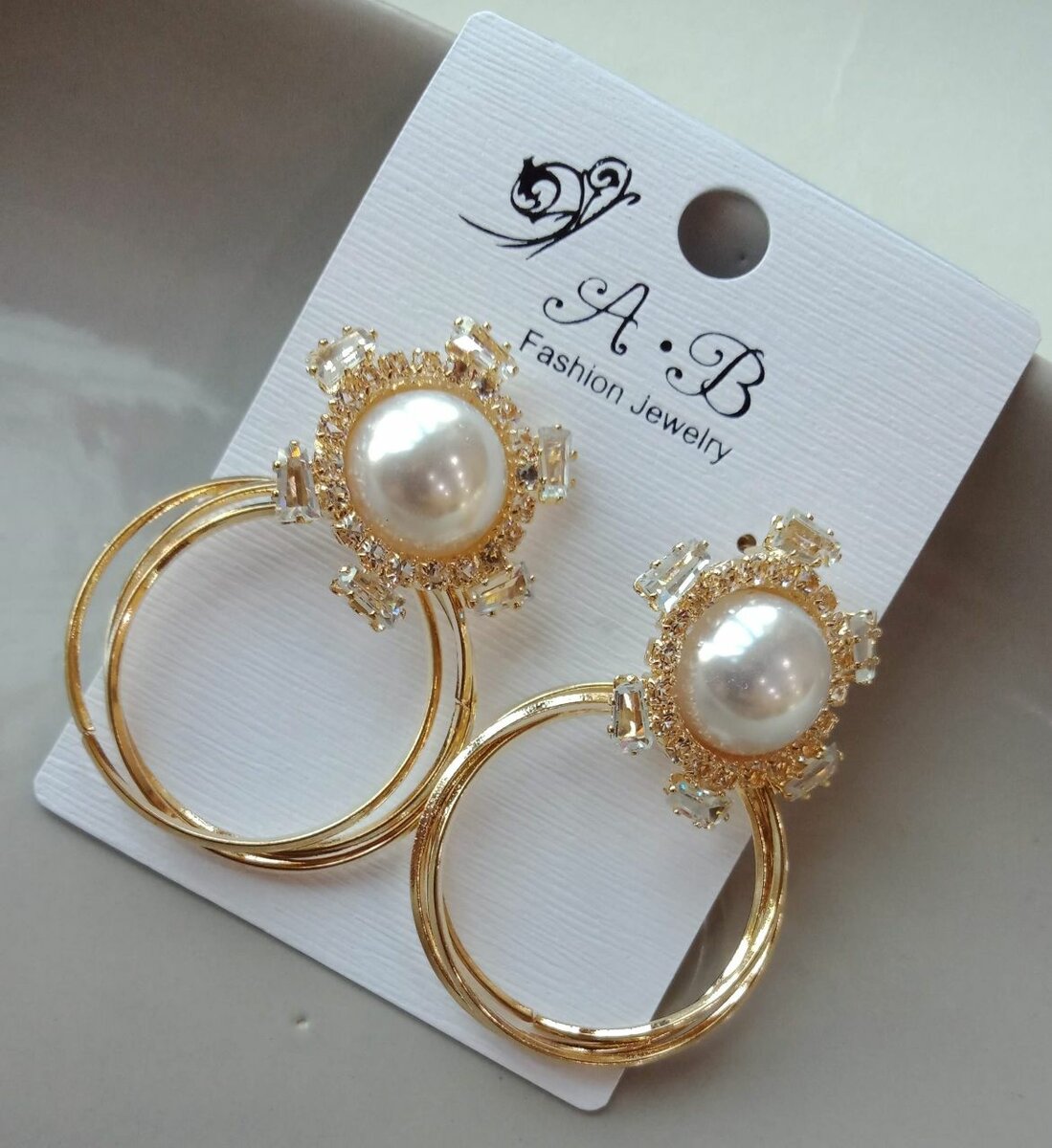 Ladies earrings