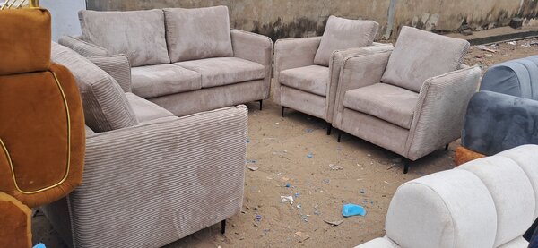 Canapé et fauteuils confortables