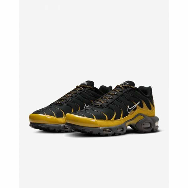 NIKE AIR MAX PLUS BLACK & GOLD
