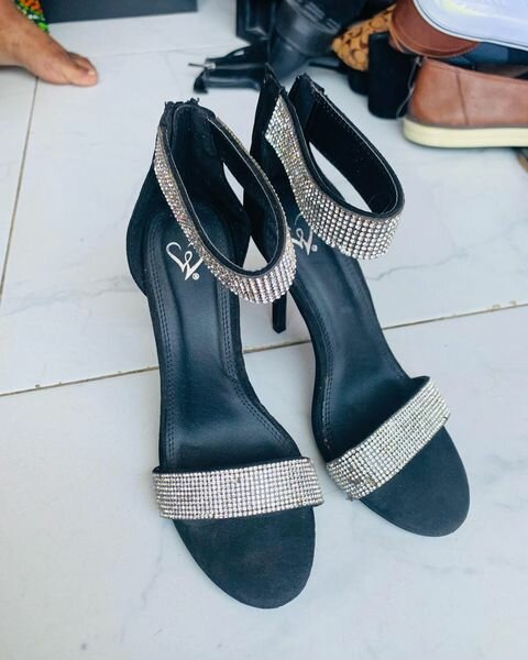 Women's sandals with heels