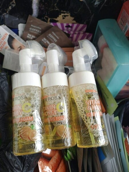 Mousse Nettoyante Vitamine & Miel