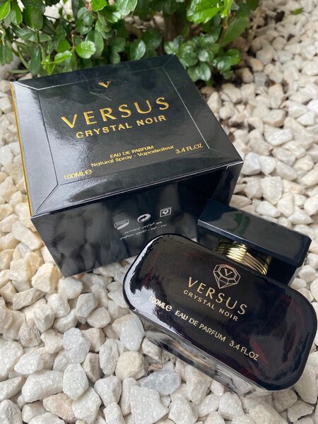 Parfum versus Crystal noir