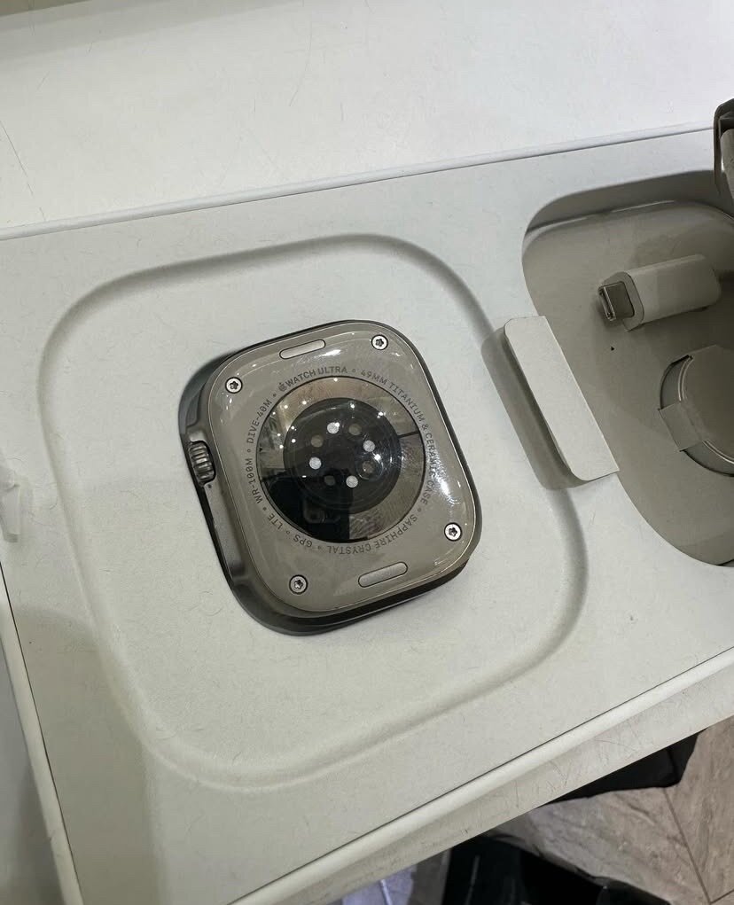 Apple Watch ultra Gen 2(3days used ) 49mm GPS+CELLULAR