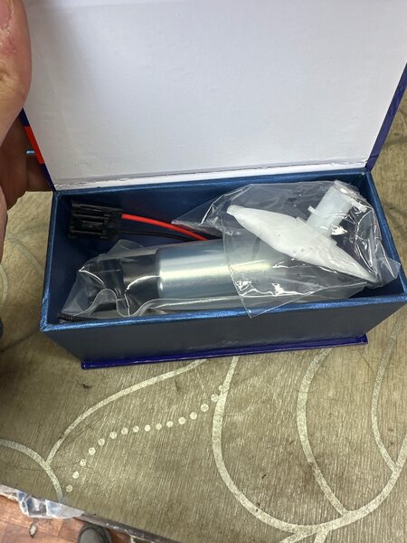 Бензонасос