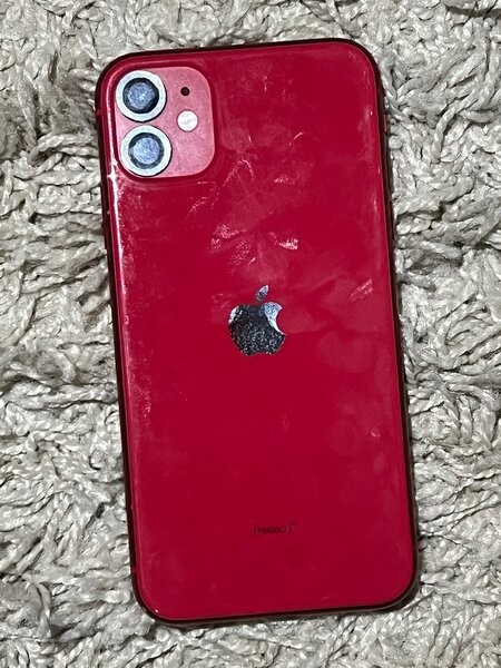 iPhone 11 64gb ( vendu avec reçu )