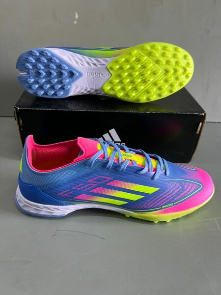 Chaussures de foot Adidas F50