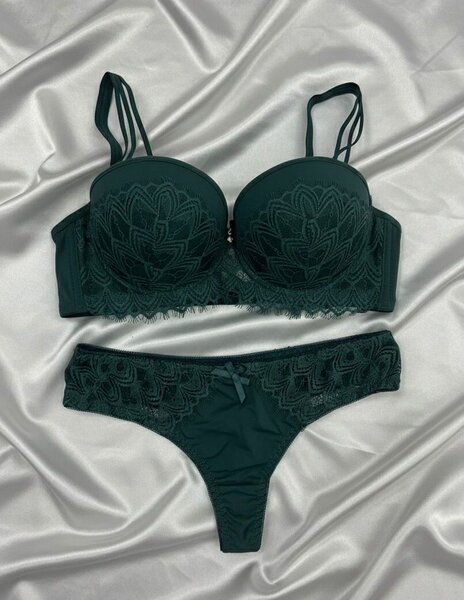 Ensemble lingerie dentelle