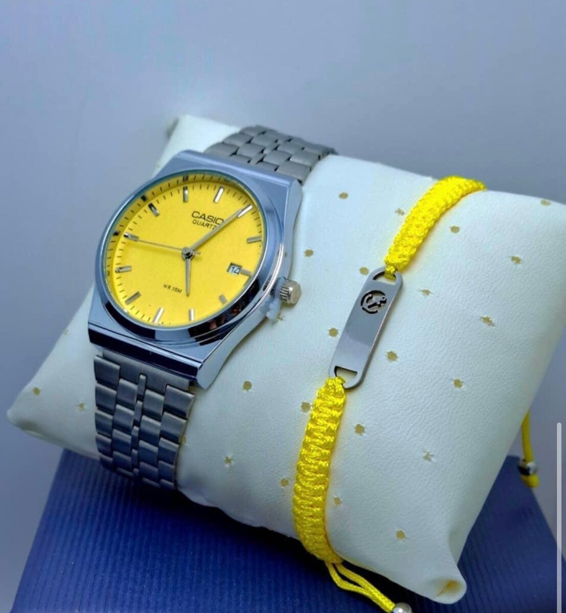 Montre complet de marque Casio