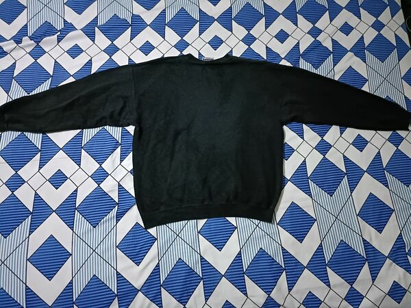 Sweat-shirt noir confortable