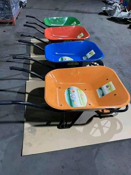 Brouette de Jardin Colorée