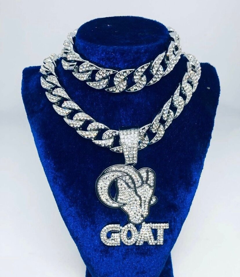 Collier goat
