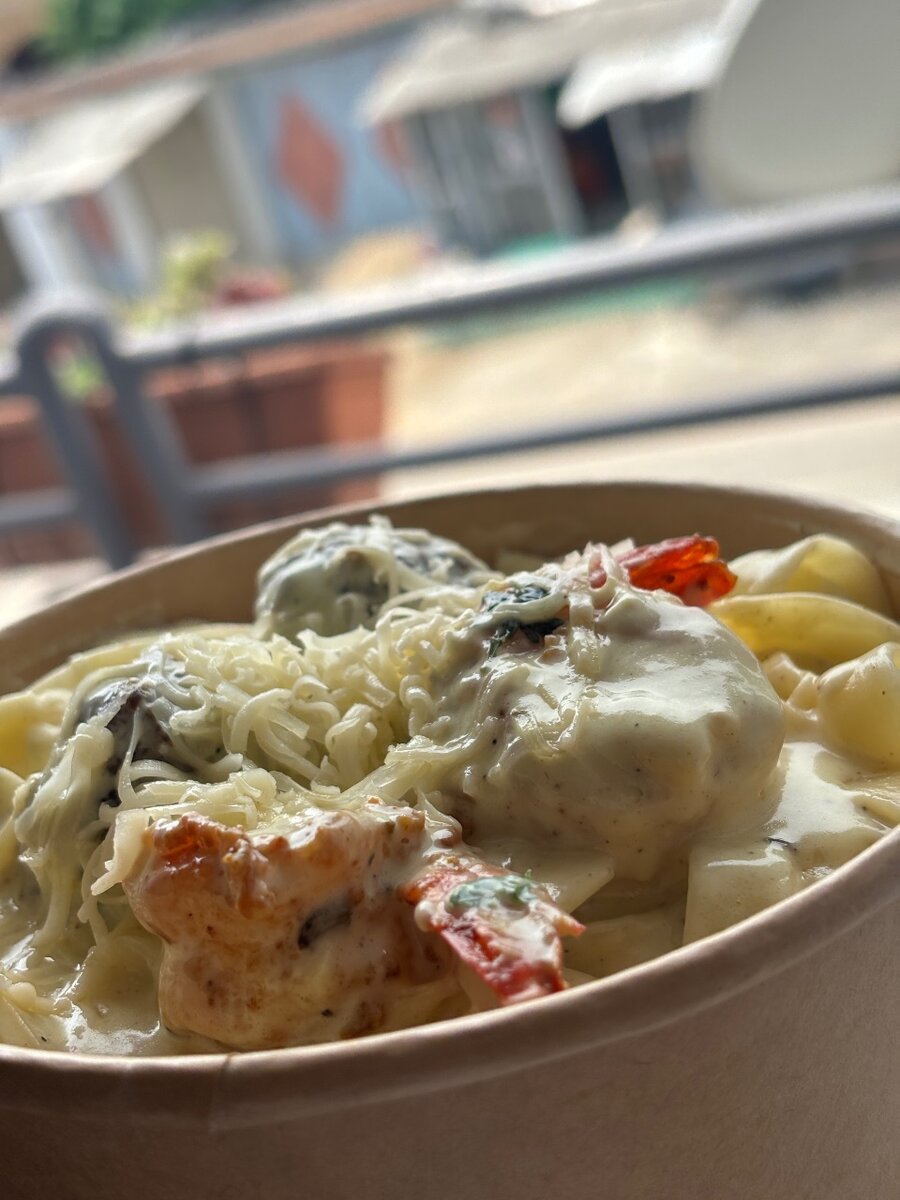 Pasta mixte gambas / boulettes