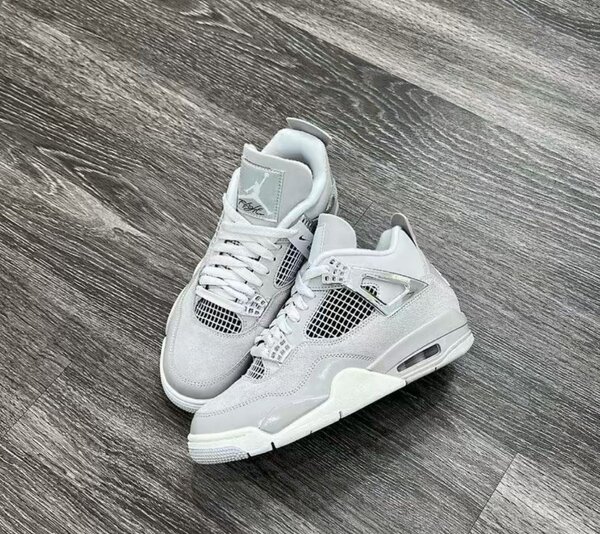 Jordan 4 frozen moments