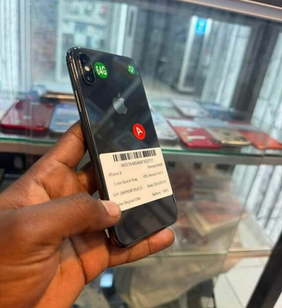 iPhone X reconditionné 64Go