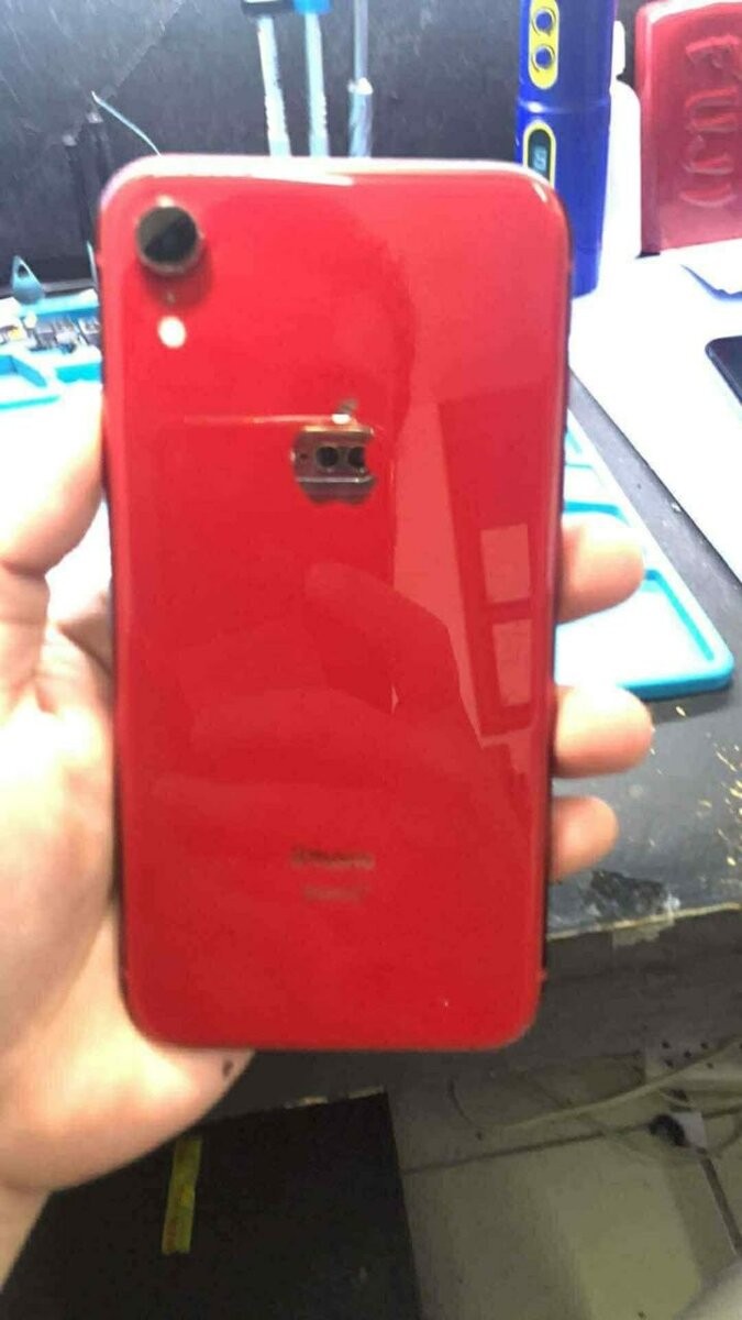 iPhone XR Bleu et Rouge Débloqué
