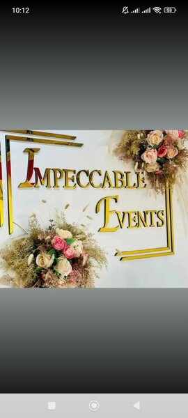 Lettres 3D murales dorées