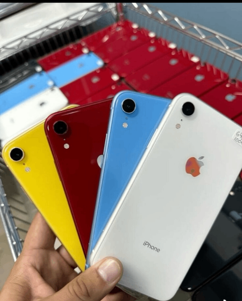 iPhone XR Couleurs Multiples