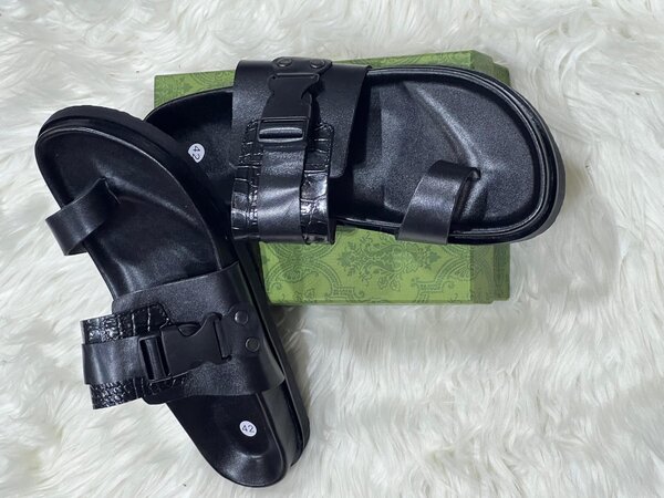 Sandales en cuir élégantes