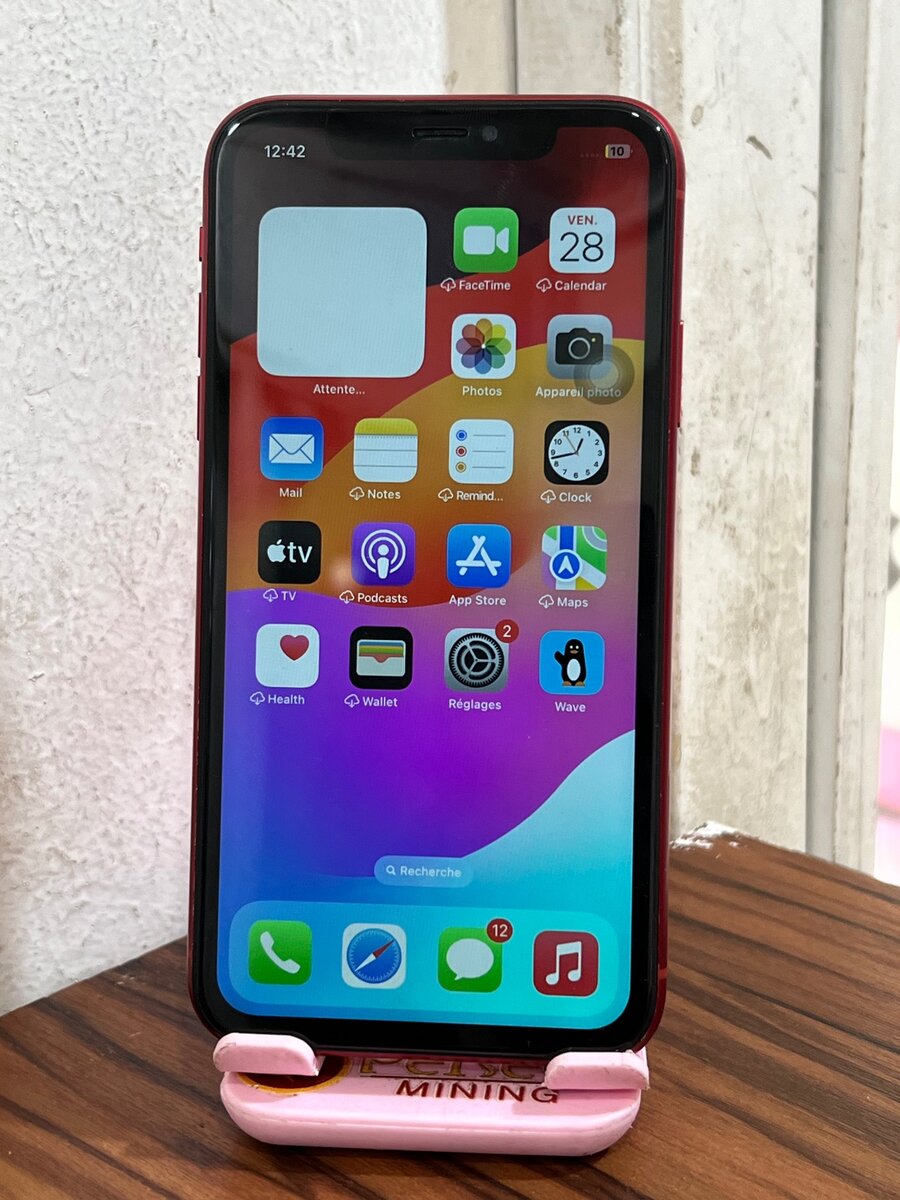 iPhone XR 64gb san id
