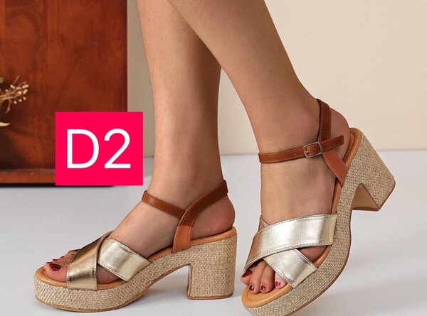 Sandales à talons en cuir