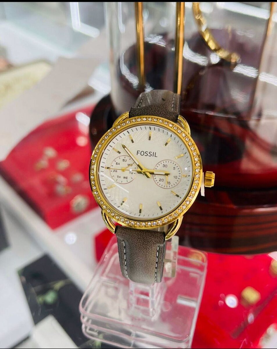 Ladies fossil watches