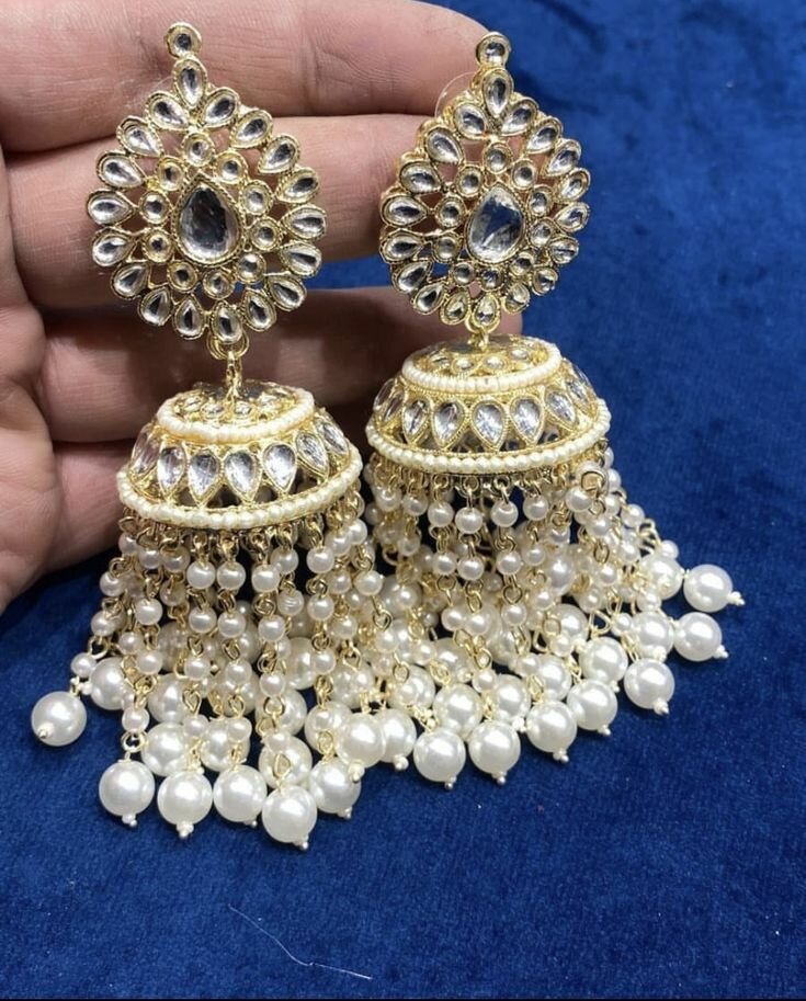 Artificial earrings