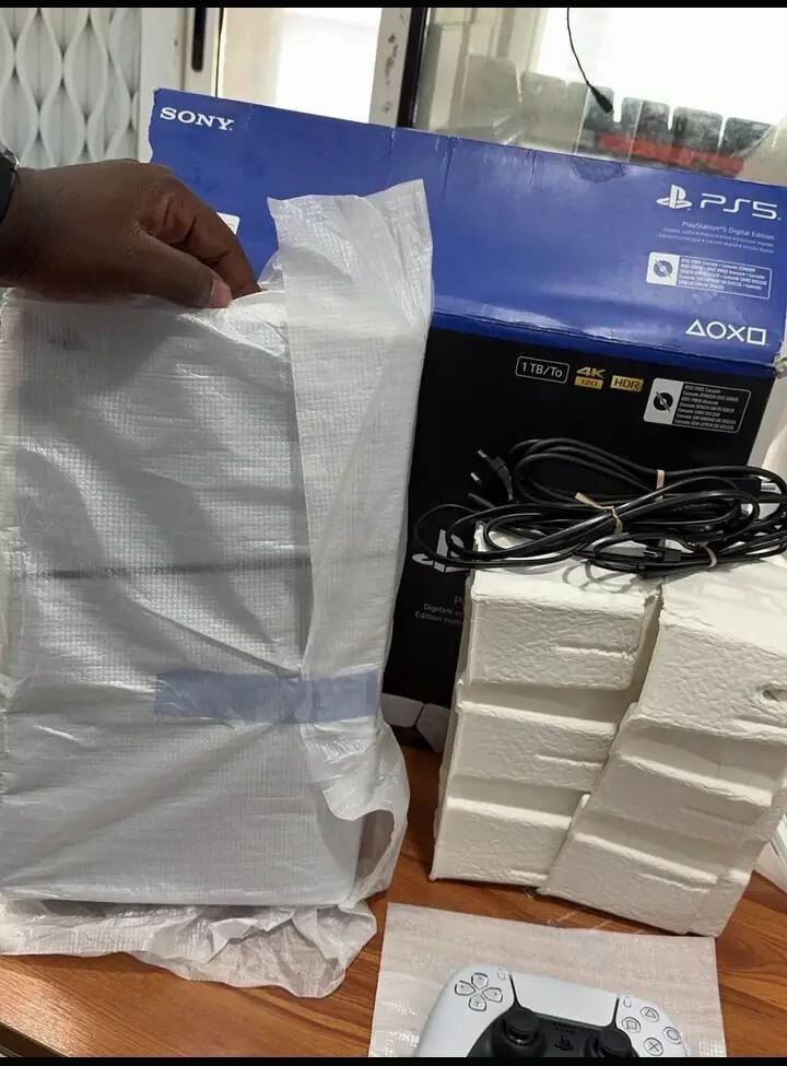 Console PS5 avec manette