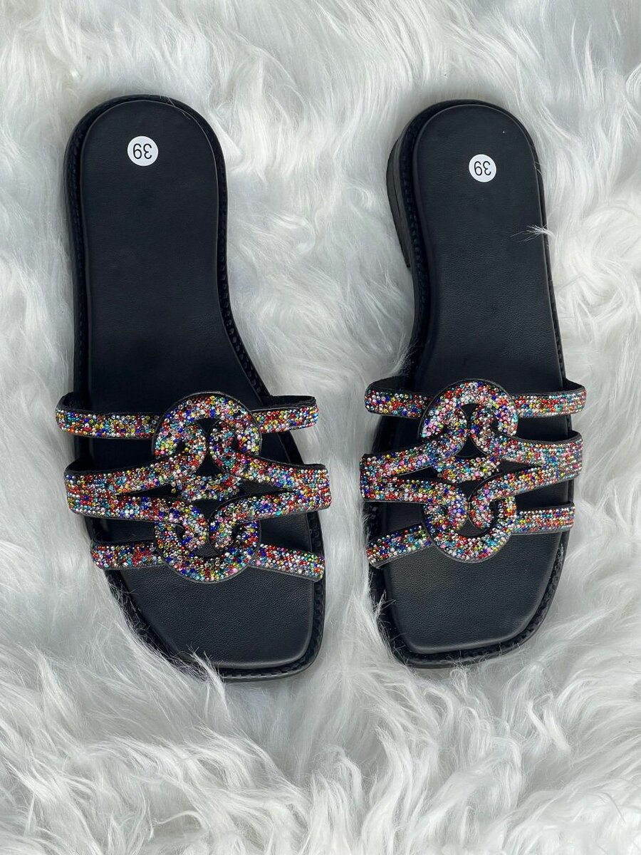 Sandales perlé femme.