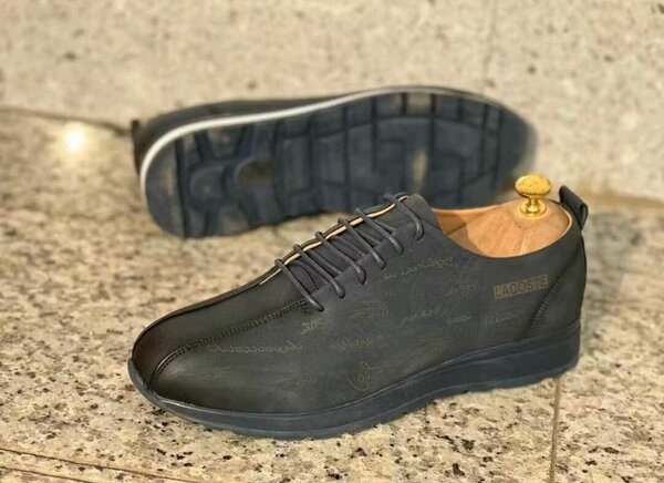 Chaussures Lacoste Élégantes